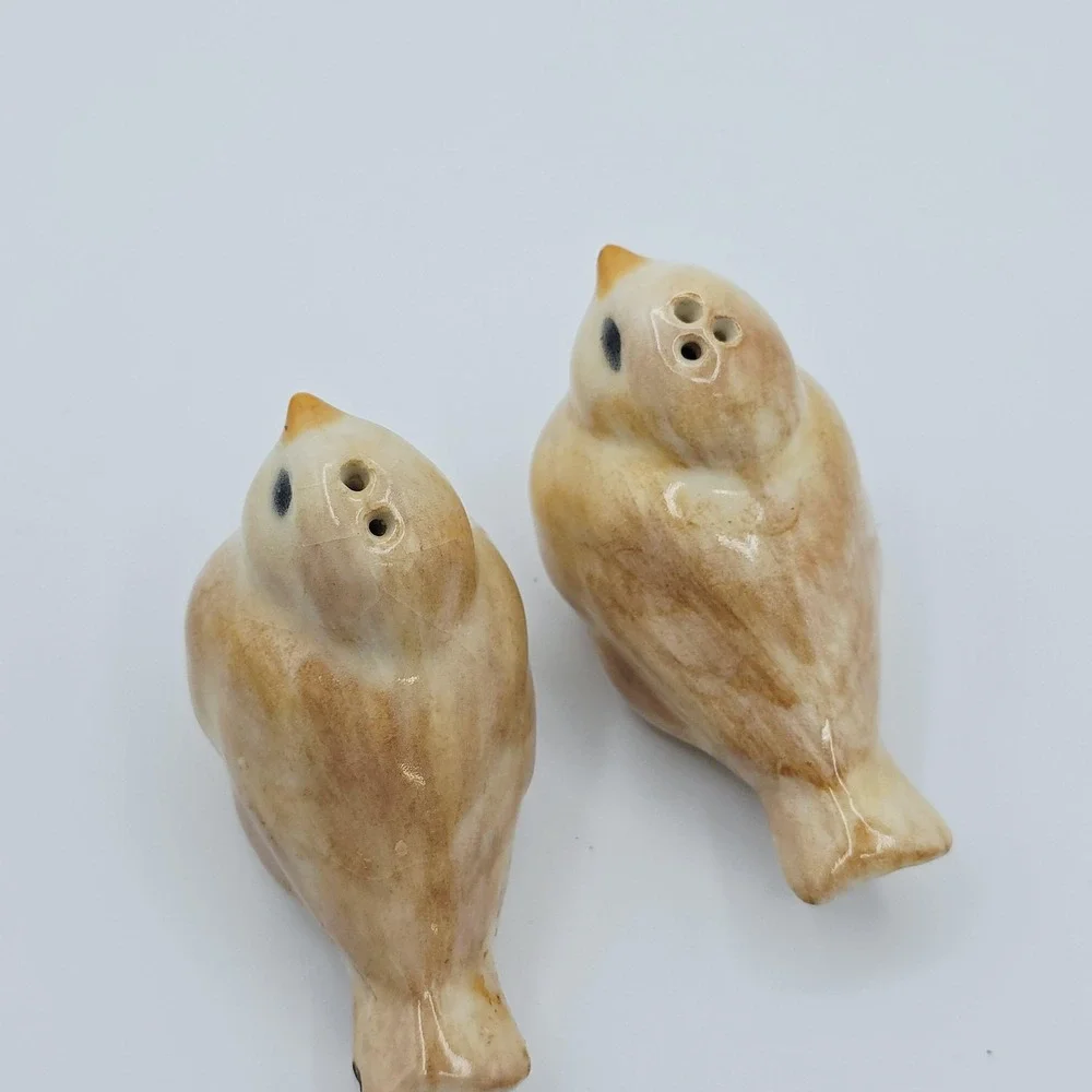 Vtg Beige Bird Salt & Pepper Shakers Ceramic Set Of 2 Small Kitchen‎ Table Decor